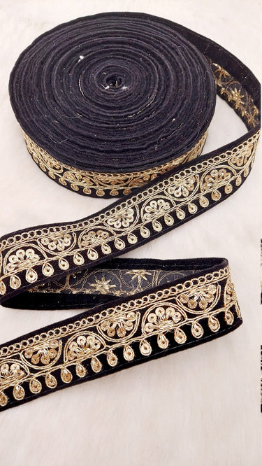 Floral Embroidered Velvet Fabric Sequins Trim Indian Sari Border, Sequin Trimming, Sequinned Lace